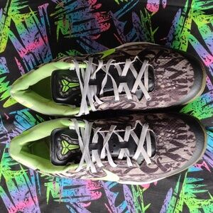 Nike 2013 Kobe 8 System Graffiti Sneakers